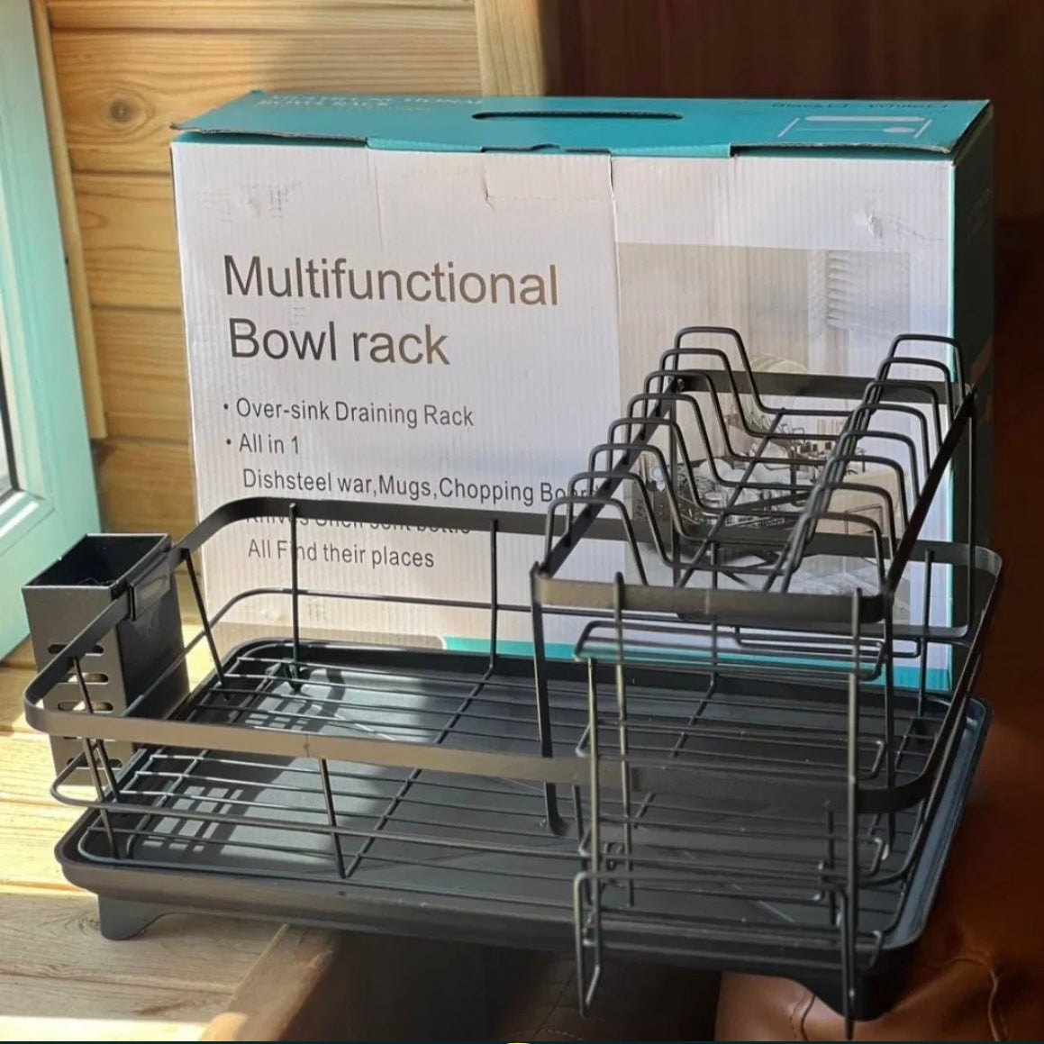 Metalni stalak za sušenje posuđa